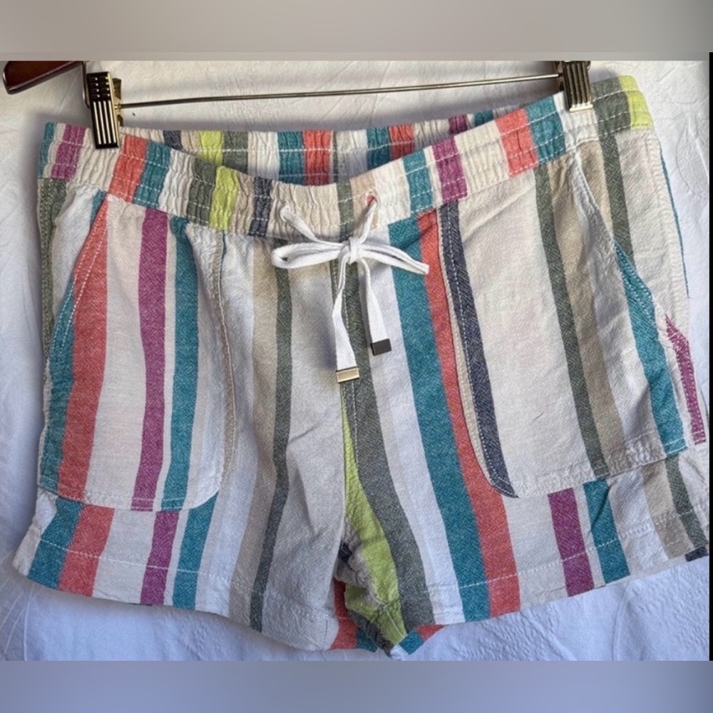 Time & Tru Colorful Striped Women's Shorts Medium (8-10)